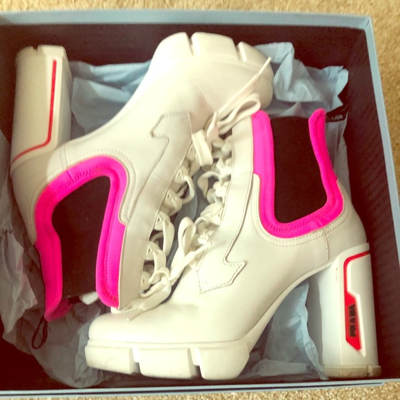 Prada heels never coming out again - Picture 1 of 4